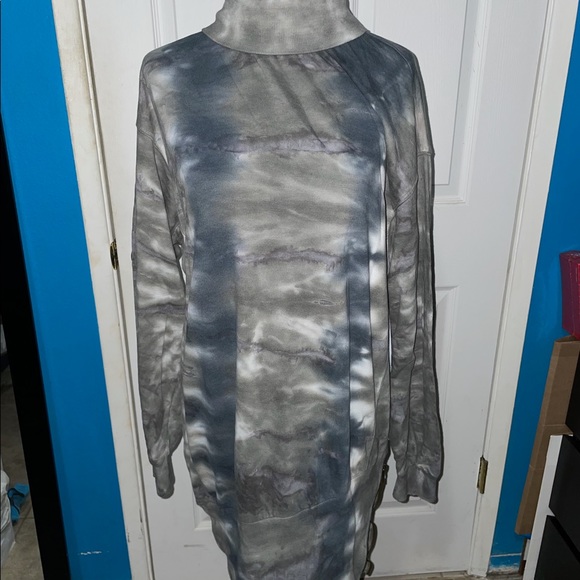 NWT Young Fabulous & Broke Turtle Neck Slit Zipper Tye Dye Dress Size M - Picture 2 of 9